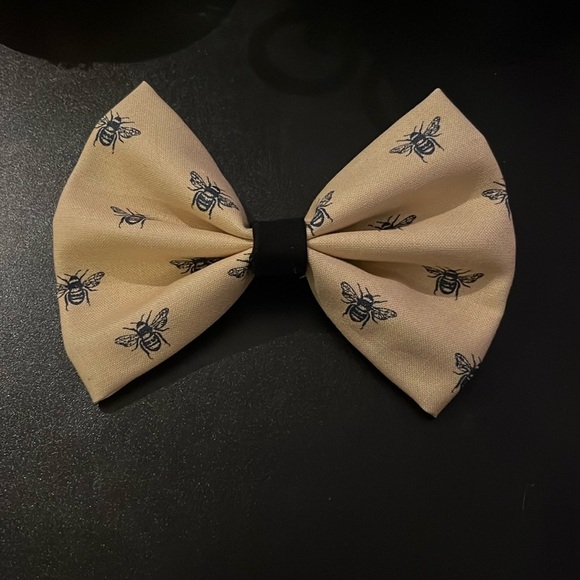 Bumble bee bow - Picture 1 of 4
